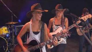 Sunny Cowgirls Live Wires chords