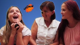 БОЛЬШОЙ СУПЕР ВЗРЫВ ЧЕЛЛЕНДЖ!! игра для всей семьи как играть в игру Тик Так Бум //  Радужки screenshot 4