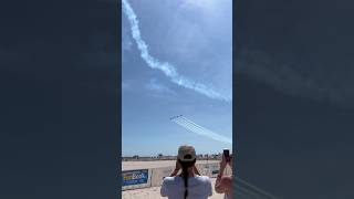 Blue Angels five plane line abreast loop #shorts #blueangels #airshow #jonesbeach #subscribe