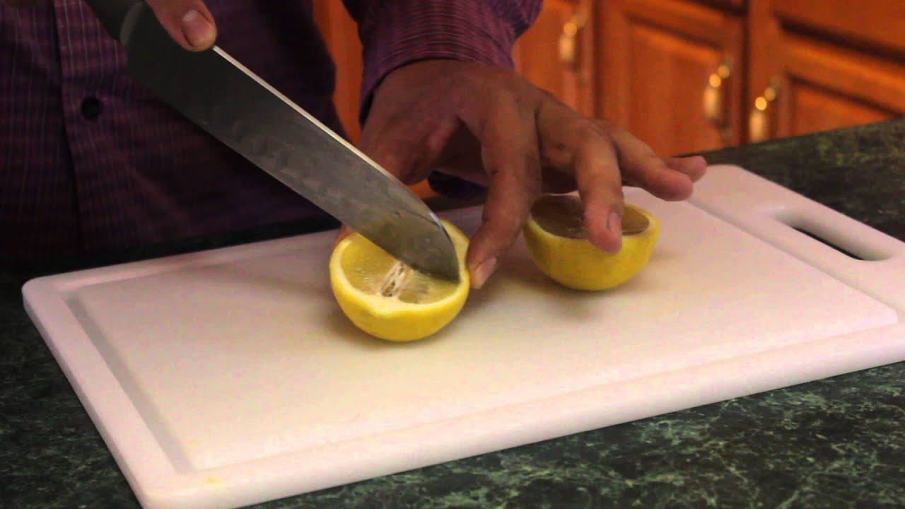 How To Slice Lemon Wedges YouTube How To Slice Lemon Wedges YouTube