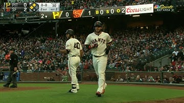 PIT@SF: Hernandez plates a run with a groundout