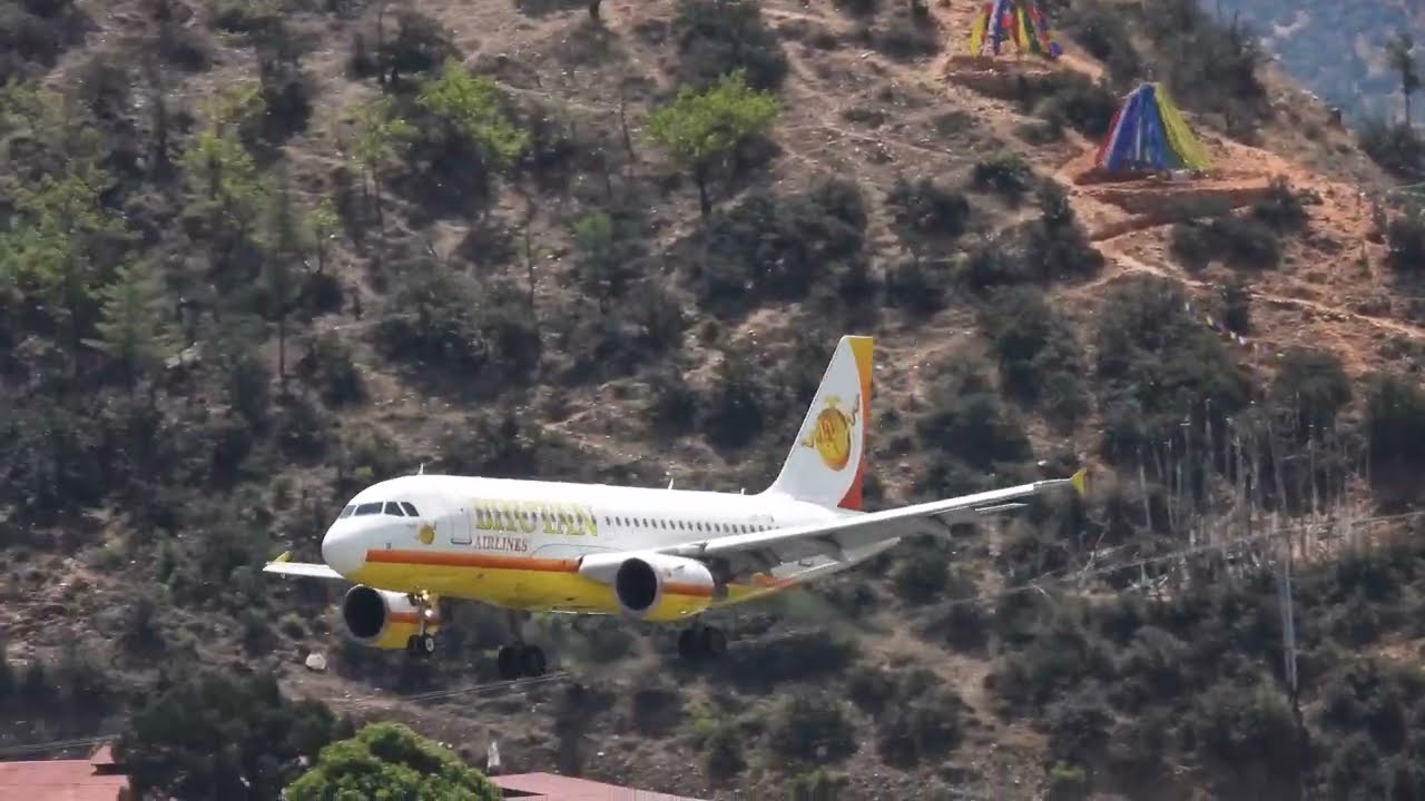 Approach and Landing at World's Most Dangerous Airport - Paro, Kingdom of Bhutan!!!