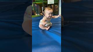 Súper Cute baby learning to bounce ☺️
