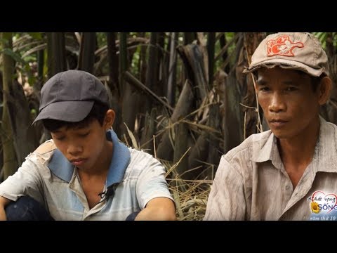 Video Cuộc sống mong manh của người vợ bên cạnh cái nghèo... - youtube
