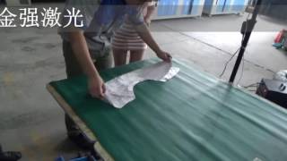 布料切割机 现场为客户演示