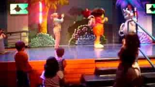 Dora Chicken Dance live