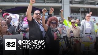 Community protests for investigation of fatal police shooting of Dexter Reed by CBS Chicago 531 views 1 day ago 38 seconds