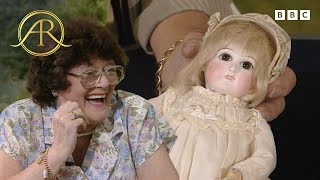'Highly Collectable' French Jumeau Bébé Doll Worth Four Figures | BBC Antiques Roadshow UK