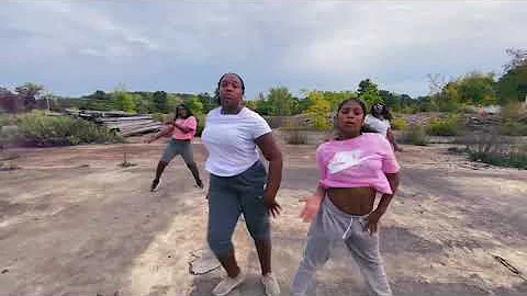 Do It (Remix)- @ChloexHalle, @DojaCat verse | Chor...