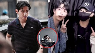 Download Lagu Unexpected! Did V deliberately not show up? Jungkook spoke behind a selfie without V next to Jin! MP3 Download Lagu Unexpected! Did V deliberately not show up? Jungkook spoke behind a selfie without V next to Jin! MP3