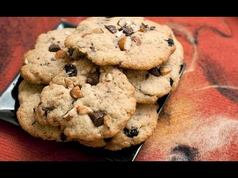 Видео рецепт Овсяное печенье с миндалем и шоколадом