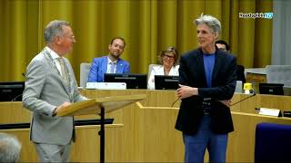 De Burgemeester Staat Stil Bij Het Vertrek Van Raadslid Robert Van Koten