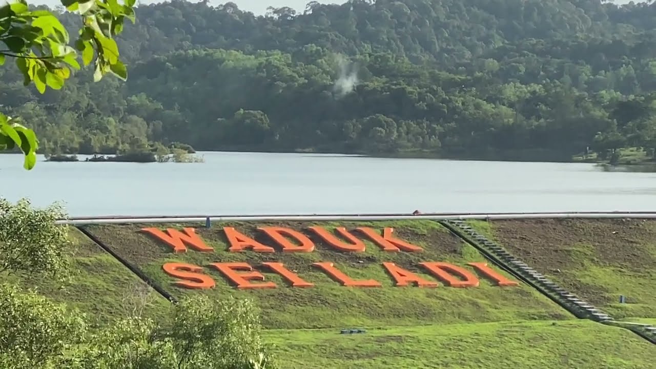 Menjelajahi Baloi Indah Batam, Flyover Laluan Madani Simpang Jam, Crown Vista Hotel, Sei Ladi Waduk