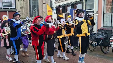 ?? Pietenband Oudestraat Kampen – • Zachtjes Gaan de Paardenvoetjes – Trippel Trappel Trippel Trap