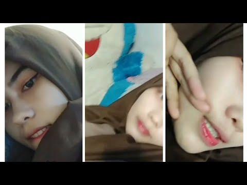 cewek hijab ngocokin ayang