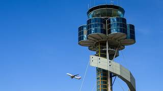 Investigation launched into third near miss at Sydney Airport