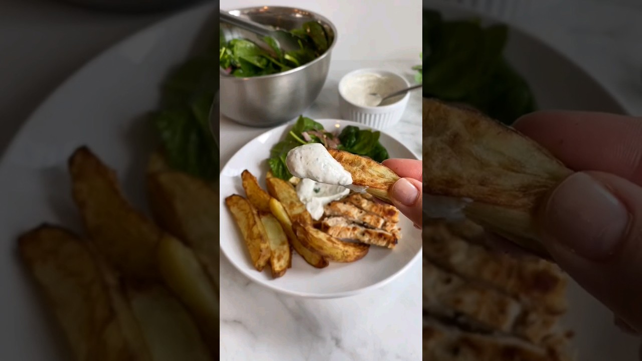 Grilled chicken with crispy potatoes.  #healthymeals #healthymeal #healthylunch #puravive