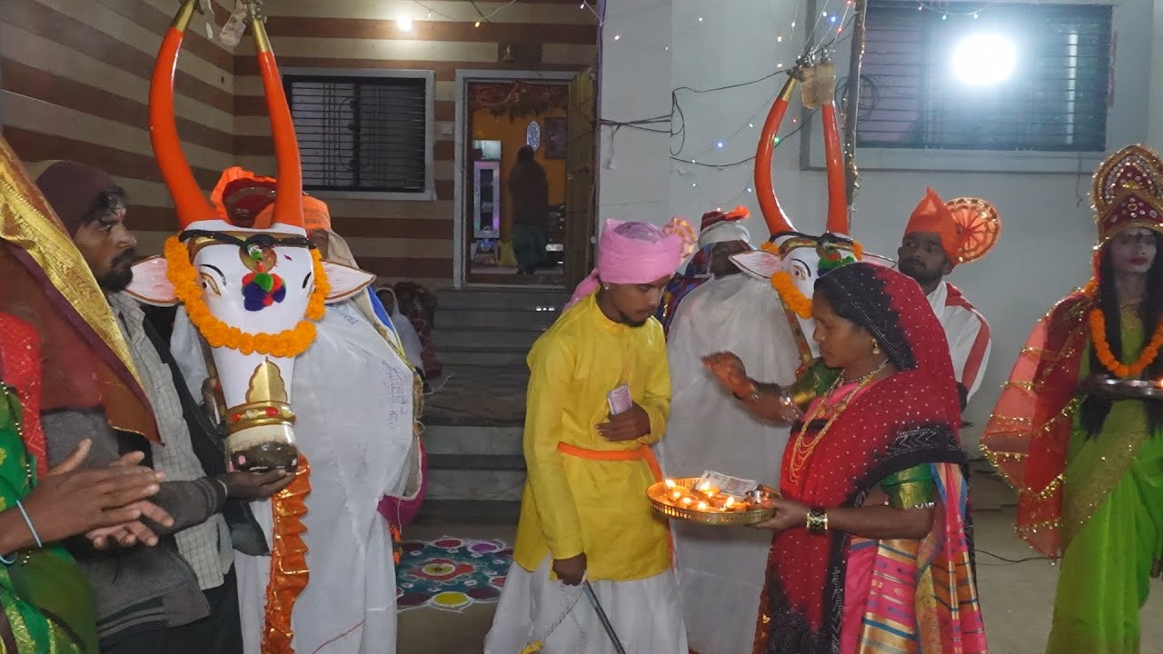 कंसऱ्या गड थूम पुंजणच्या खळीवर नंदीबैल नाचतांना_आदिवासी कोकणी समाज डोंगऱ्यादेव पुंजण खळीवर नंदीबैल