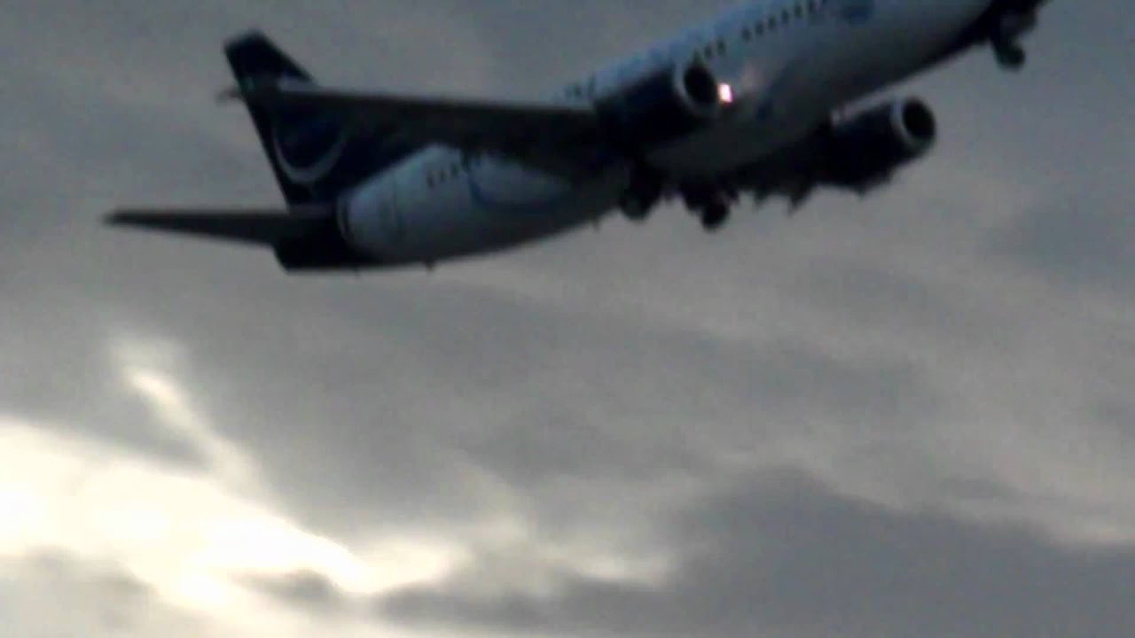 Blue Panorama Boeing 737 Early Morning Take - Off in ...