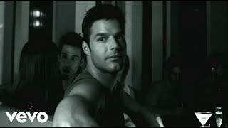 Watch Ricky Martin Loaded video