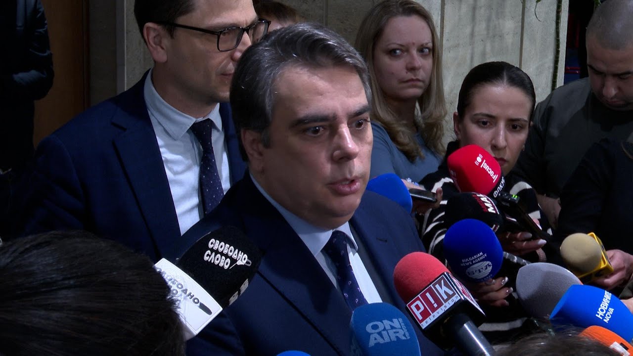 Асен Василев за третия мандат: Много силен и ясен знак от президента срещу Пеевски и „Новото начало