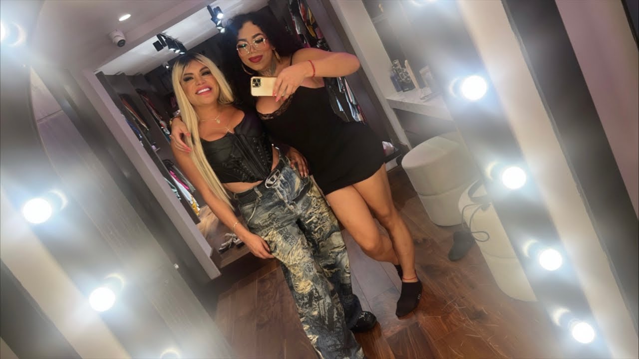 Paolita Suarez está en vivo arreglándonos para ir al Antro  ￼