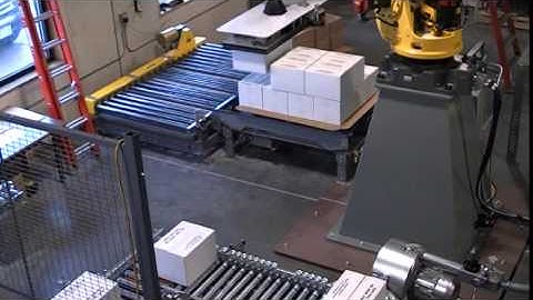 Fanuc Palletizing Robot with vacuum end of arm tooling