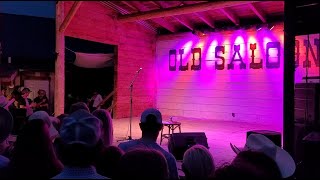 Video-Miniaturansicht von „Colter Wall, wild crowd cheers for encore performance at Old Saloon!“