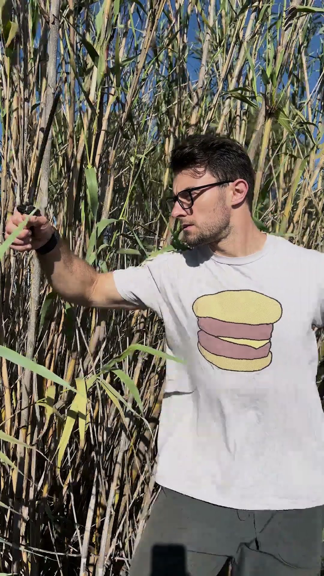 Stranded in the Forest… This Mini Katana Is My Only Protection!