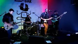 Another brick in the wall - Partners - Feat JUNIOR GROOVADOR - Zen Bar Anápolis