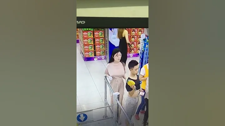 超市监控无意中拍到的乳摇巨乳 亚洲人身材能如此完美不常见 可以直接做AV了 - 天天要闻