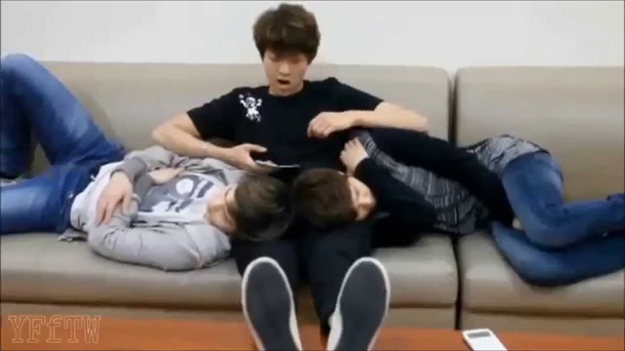 CNBLUE MOMENTS-YOUNG LOVE