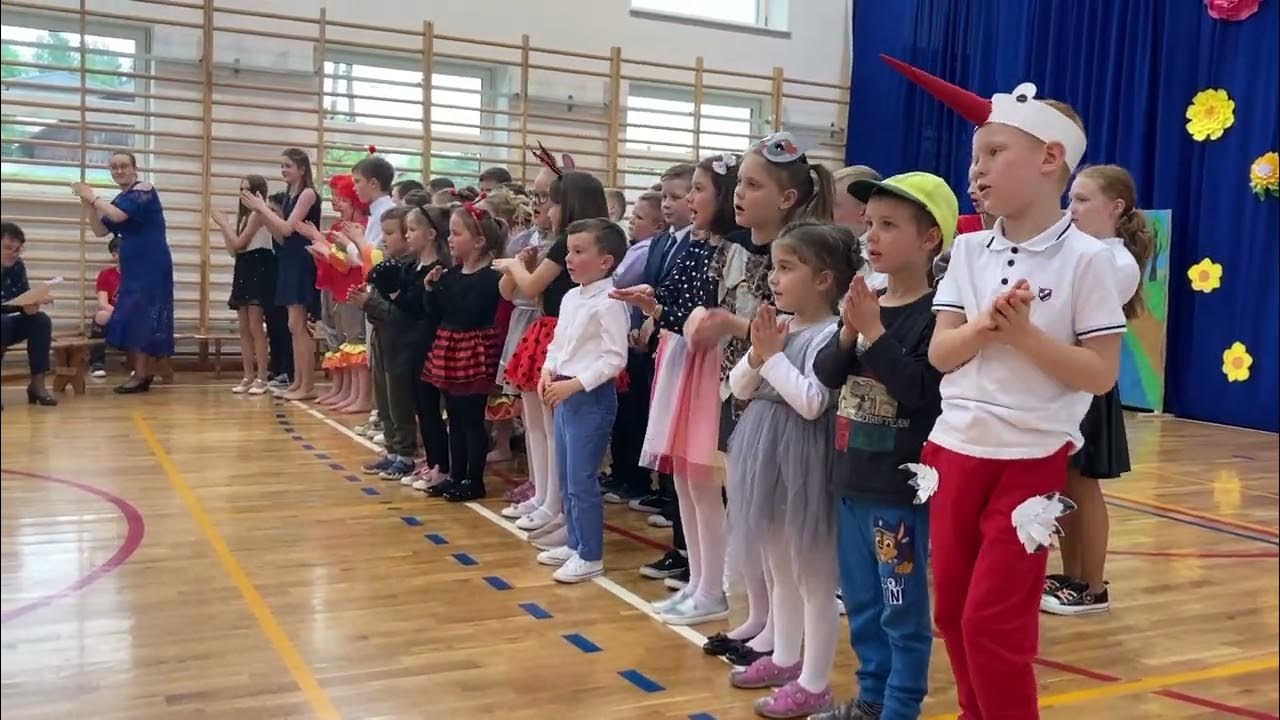Piosenka Po Angielsku I Can Play Football Dzień Mamy i Taty 2023 - piosenka po angielsku - YouTube