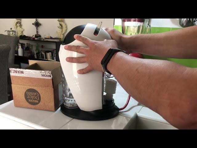 NESCAFÉ Dolce Gusto Chile - ¿Tienes calor? Prepara tu Café con Leche usando  la opción de agua fría de tu máquina, ponlo en la licuadora con abundante  hielo ¡Y listo! 😎☀️ Pide