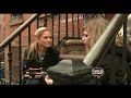 Capture de la vidéo Avril Lavigne - Interview @ Talk Stoop With Cat Greenleaf (2011)