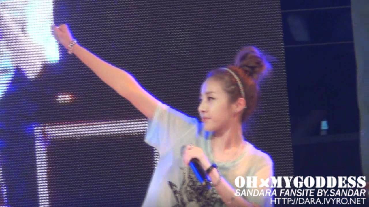 [FANCAM] 120504 Seokyeong University Festival - Clap your hands + Talk (DARA ver)