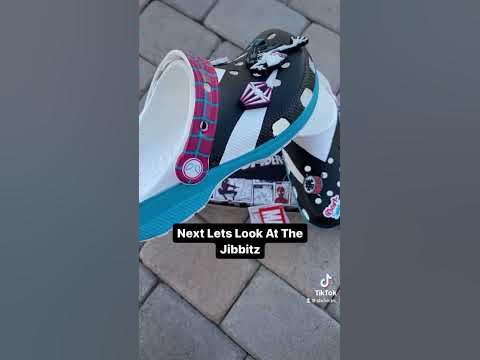 Detailed Look At The Spider-Gwen/Spider-Ghost Crocs - YouTube