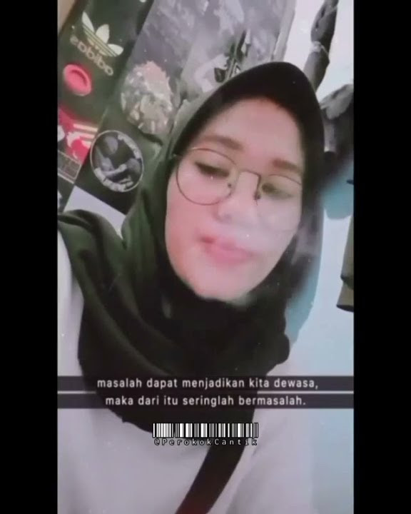 Jilbab Cantik Merokok