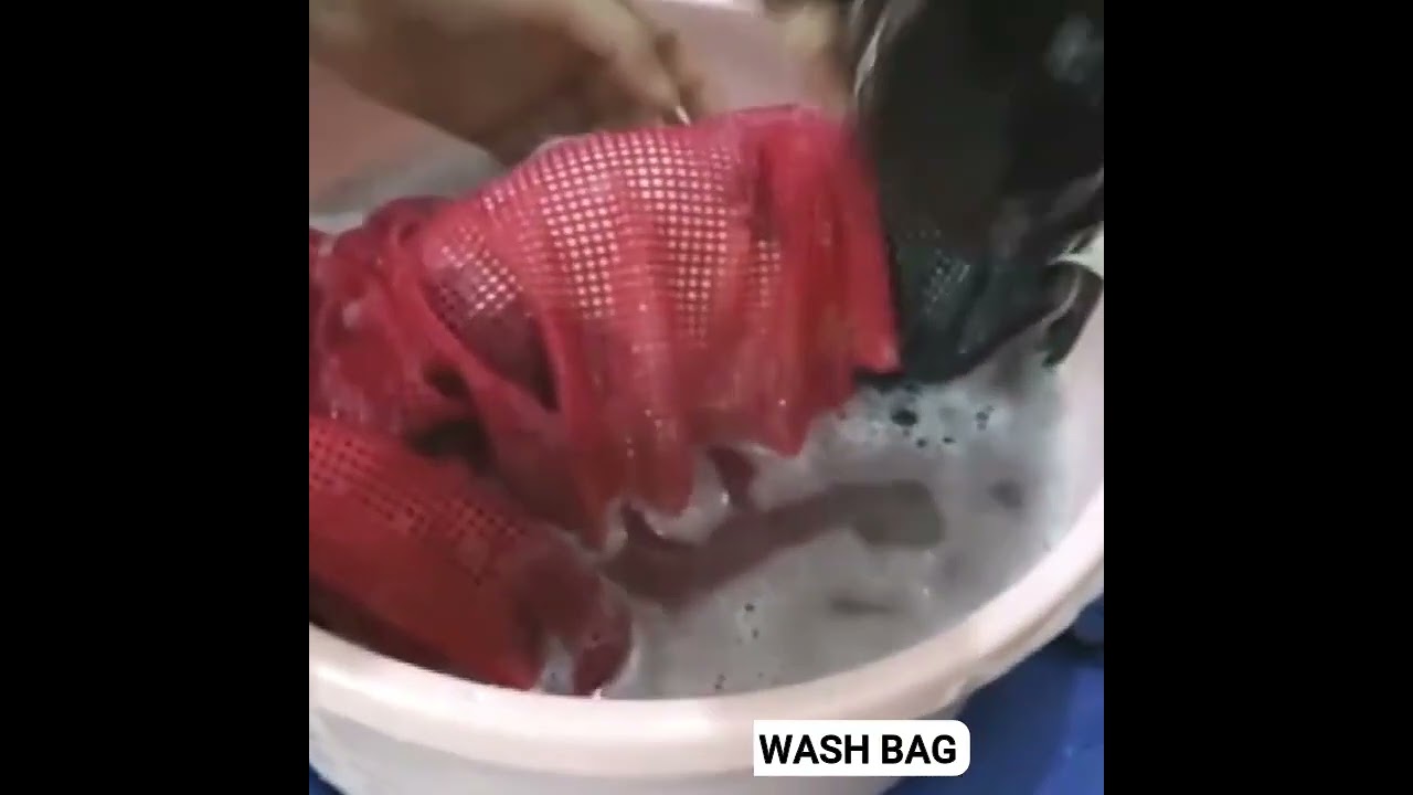 Detachable cat shower wash bag