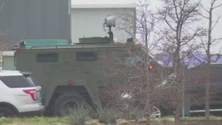 Southeast Austin SWAT standoff ends peacefully, 2 arrested | FOX 7 Austin