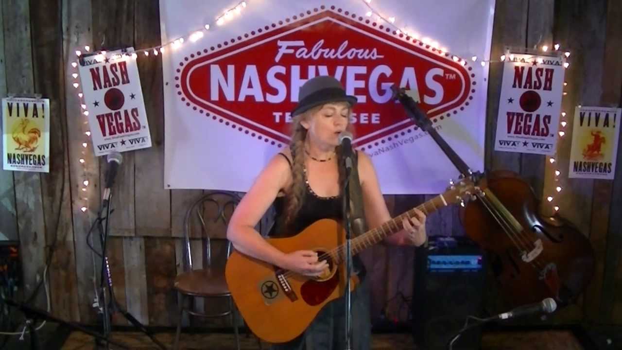 americana salon Anne McCue: 