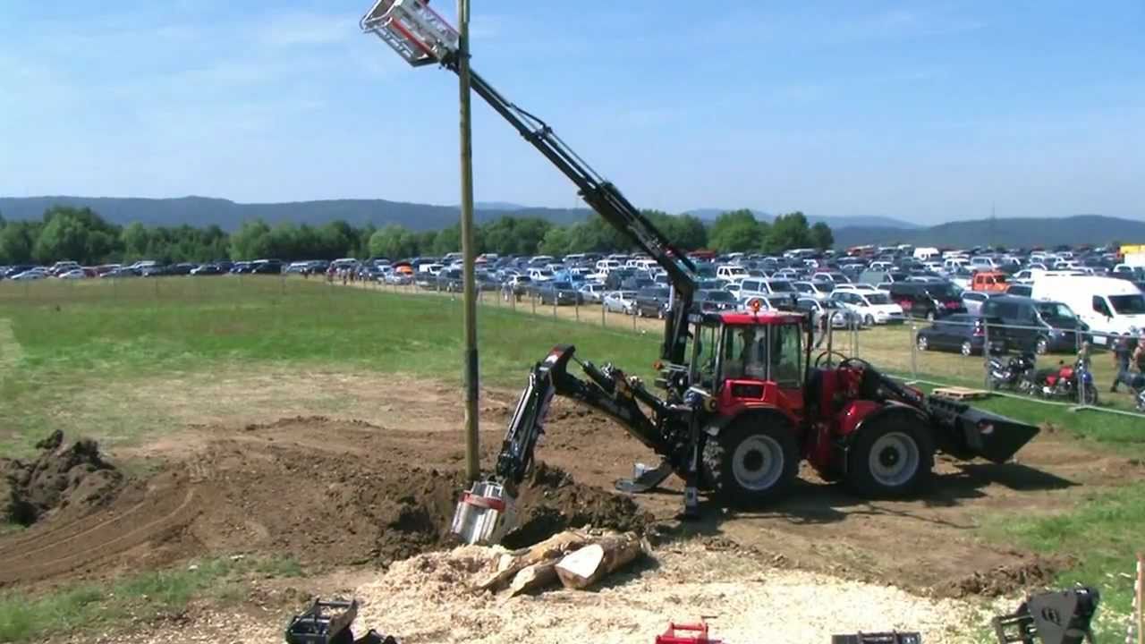 Huddig Volt im Einsatz - Sicheres und schnelles Auswechseln von Holzmasten