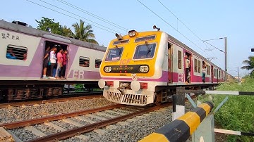 Perfect parallel Train Crossing : Speedy Old ONOL Emu and Medha Emu Local Trains Meeting At Railgate