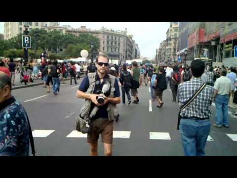 Vídeo: Com Blanquejar Una Banyera A Casa, Netejar-la De Blanca De La Placa Groga, Netejar La Brutícia Obstinada Amb Vinagre, Refresc I Altres Mitjans