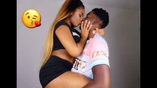 NO HANDS KISSING CHALLENGE!!! *EXPLICIT CONTENT*