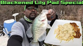 Large Crappie Spawning in Lily Pads (catch clean and cook) Blackened Crappie