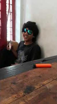 Jangan kasi nyala blitz nya