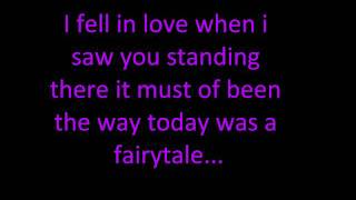 Taylor Swift-Today Was A Fairytale (with lyrics)