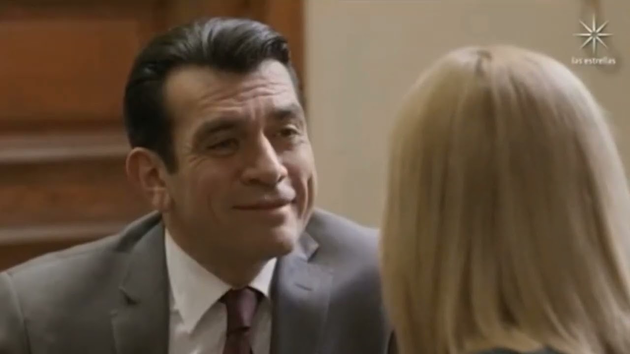 Estela finge olvidar y vuelve a casa 