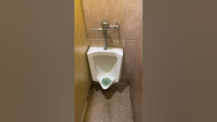Weird bathroom 🫠